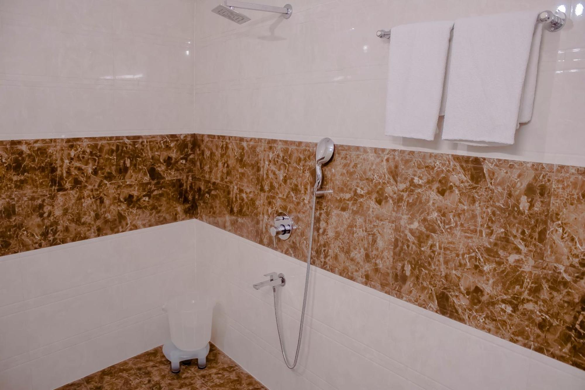 Hotel Airport City Near Delhi International Airport Nuova Delhi Esterno foto